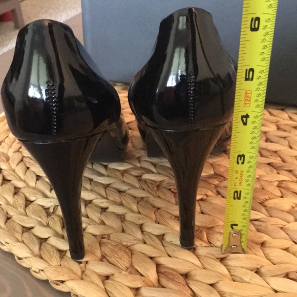 Tahari black heels! 3.5” - Picture 6 of 8
